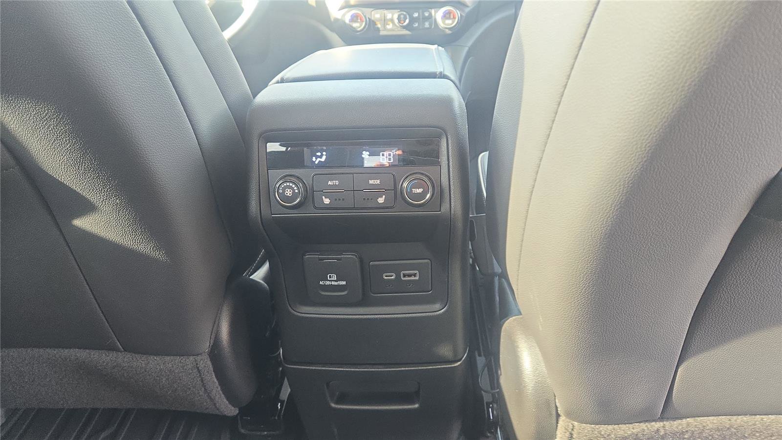 Used 2023 GMC Acadia Denali w/ Denali Ultimate Package image 28