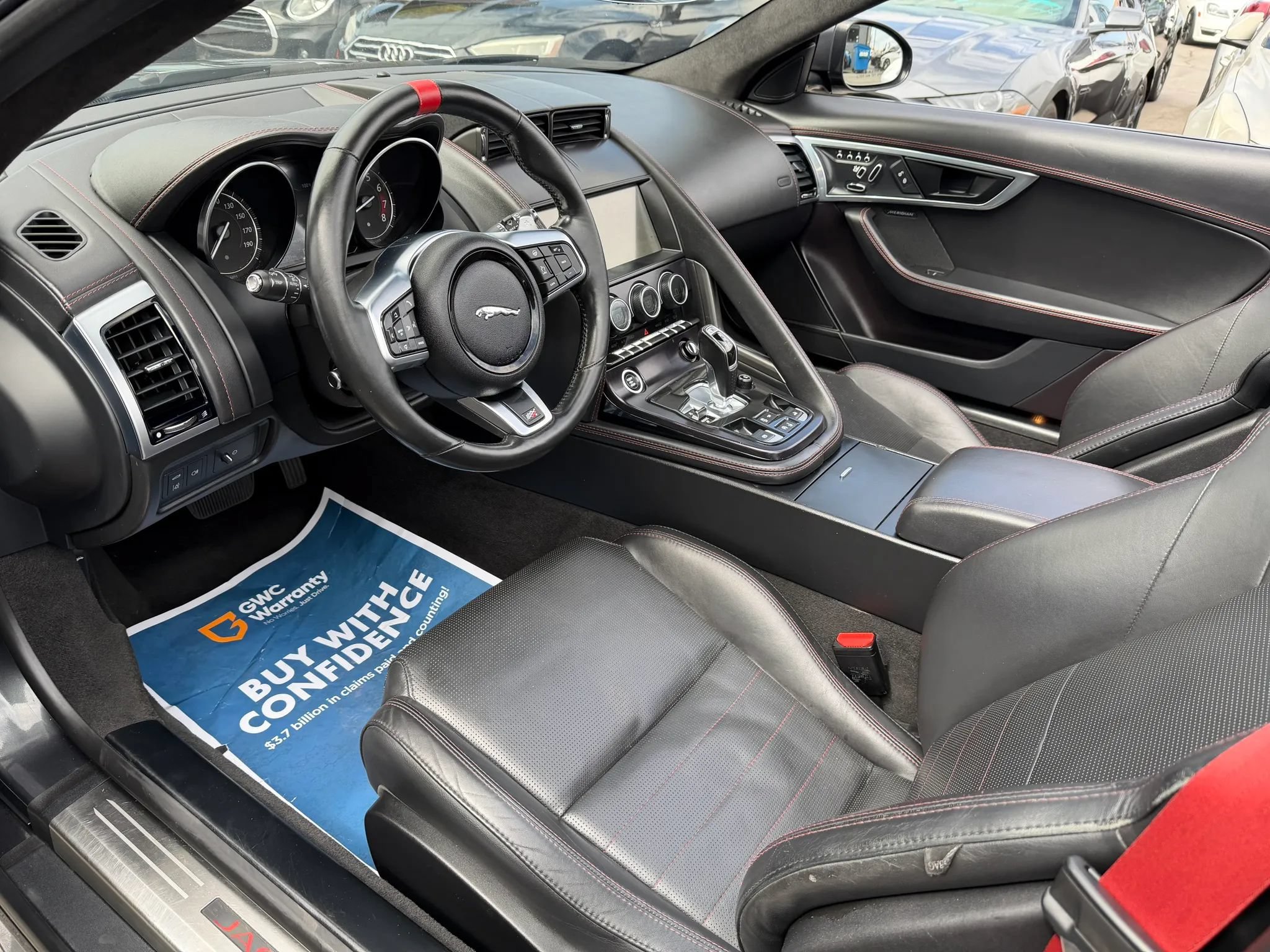 Used 2020 Jaguar F-TYPE Convertible RWD image 15