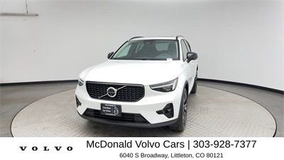 New 2025 Volvo XC40 B5 Plus w/ Protection Package Premier AWD/4WD image 7
