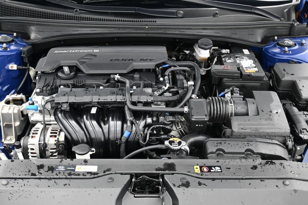 Used 2025 Hyundai Elantra SEL FWD image 14