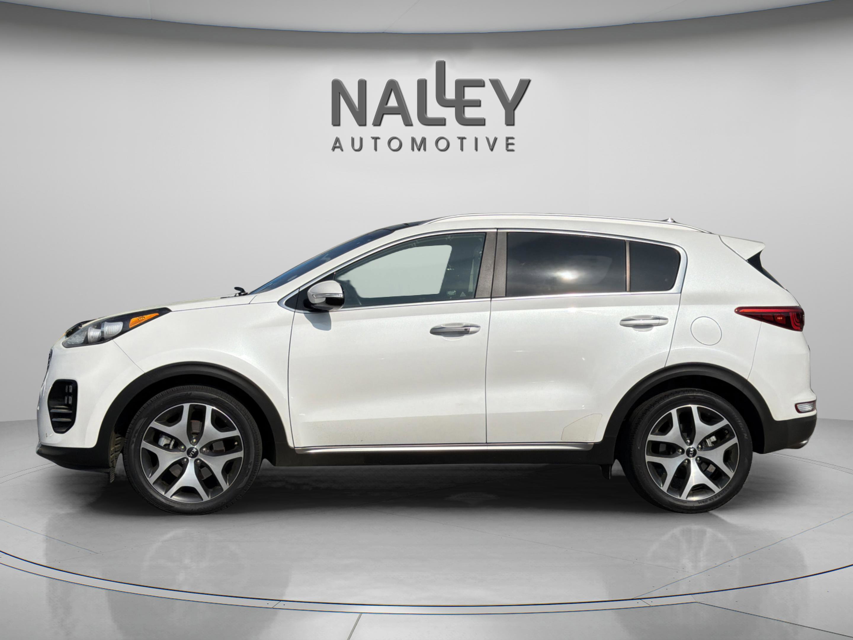 Used 2017 Kia Sportage SX image 2