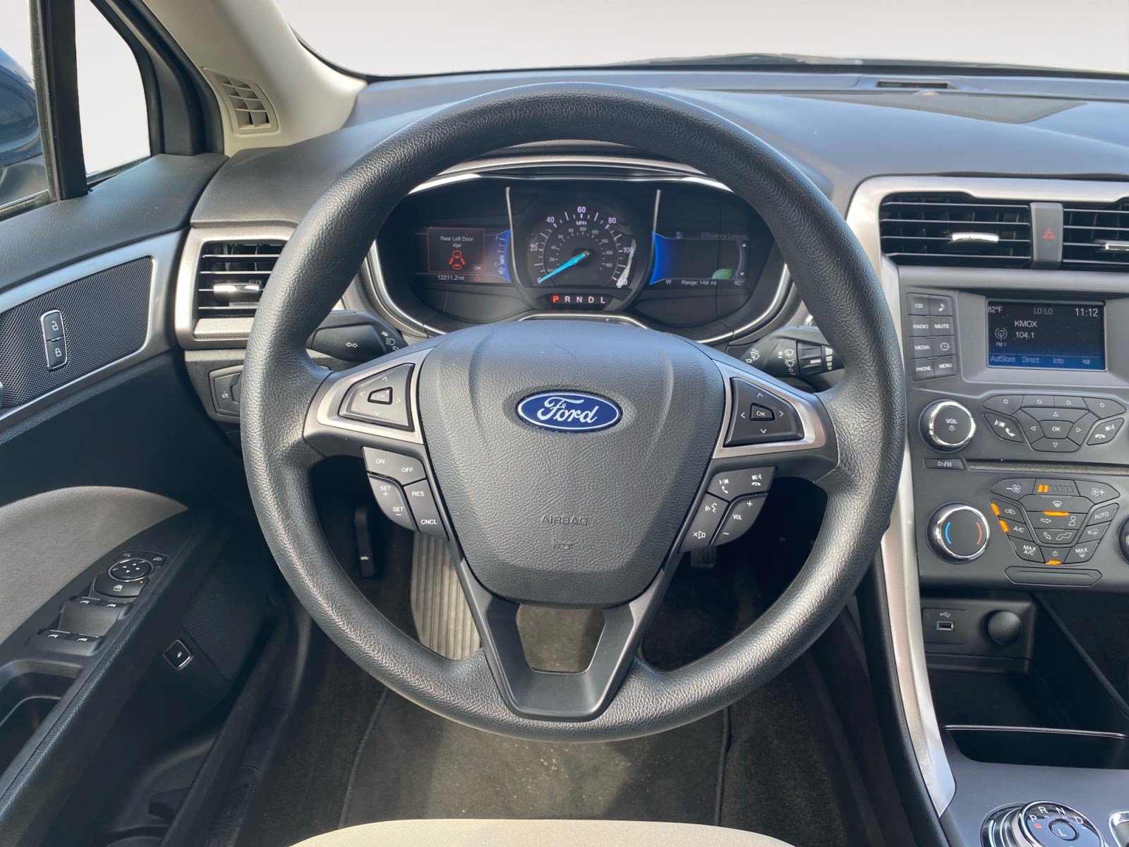Used 2018 Ford Fusion S FWD image 15