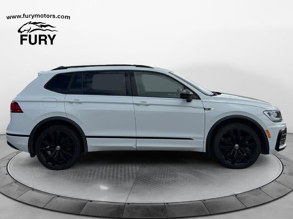 Used 2020 Volkswagen Tiguan SE R-Line AWD/4WD image 3