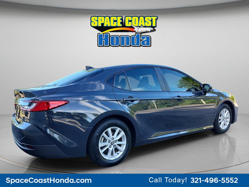 Used 2025 Toyota Camry LE FWD image 3