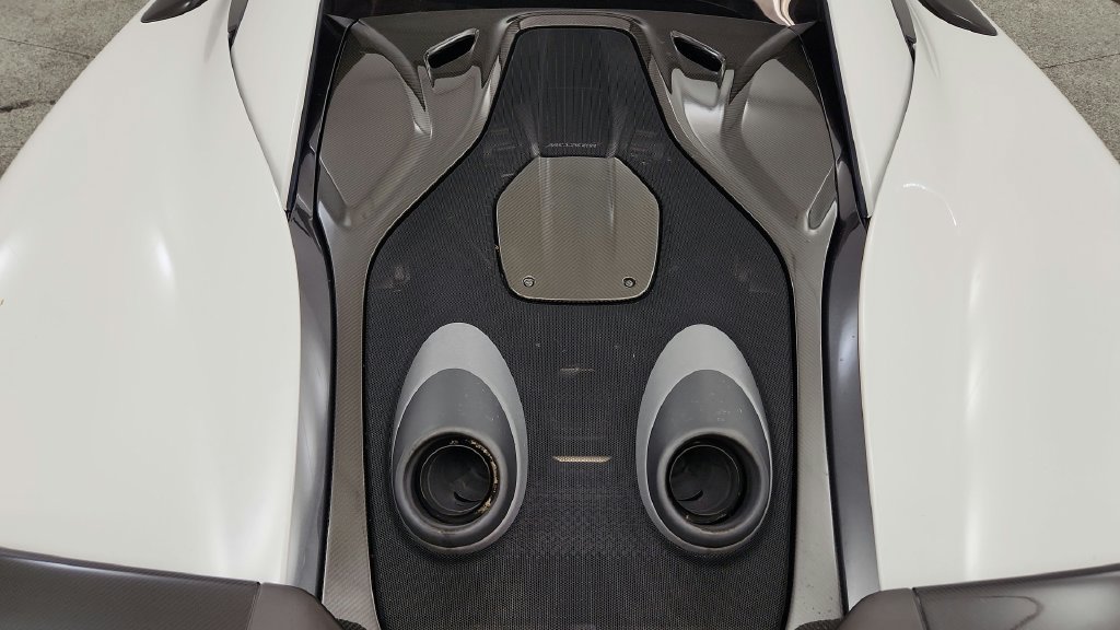 Used 2019 McLaren 600LT RWD image 25