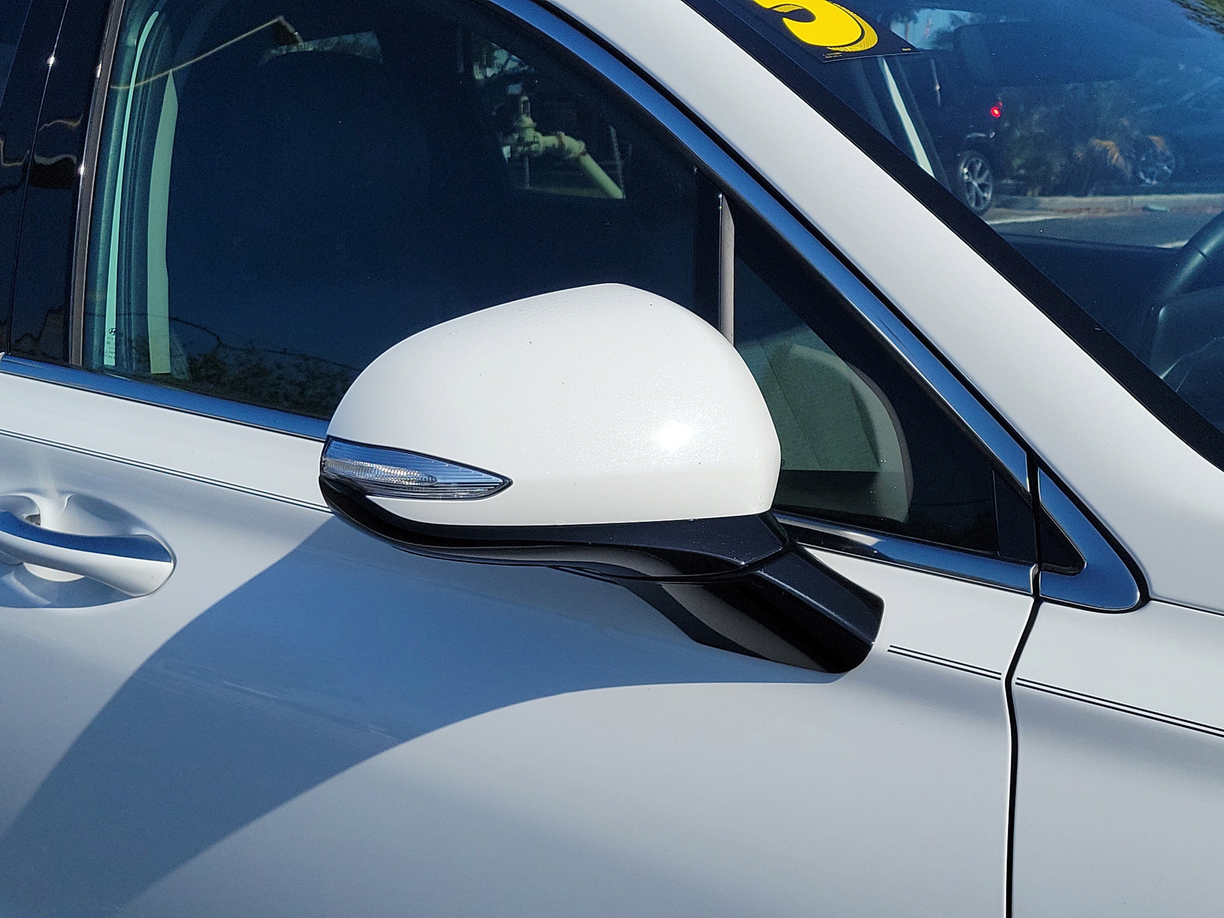 Used 2023 Hyundai Santa Fe SEL w/ Cargo Package FWD image 9