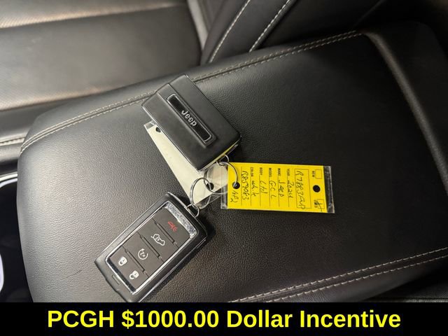 Used 2024 Jeep Grand Cherokee L Limited w/ Luxury Tech Group II image 26