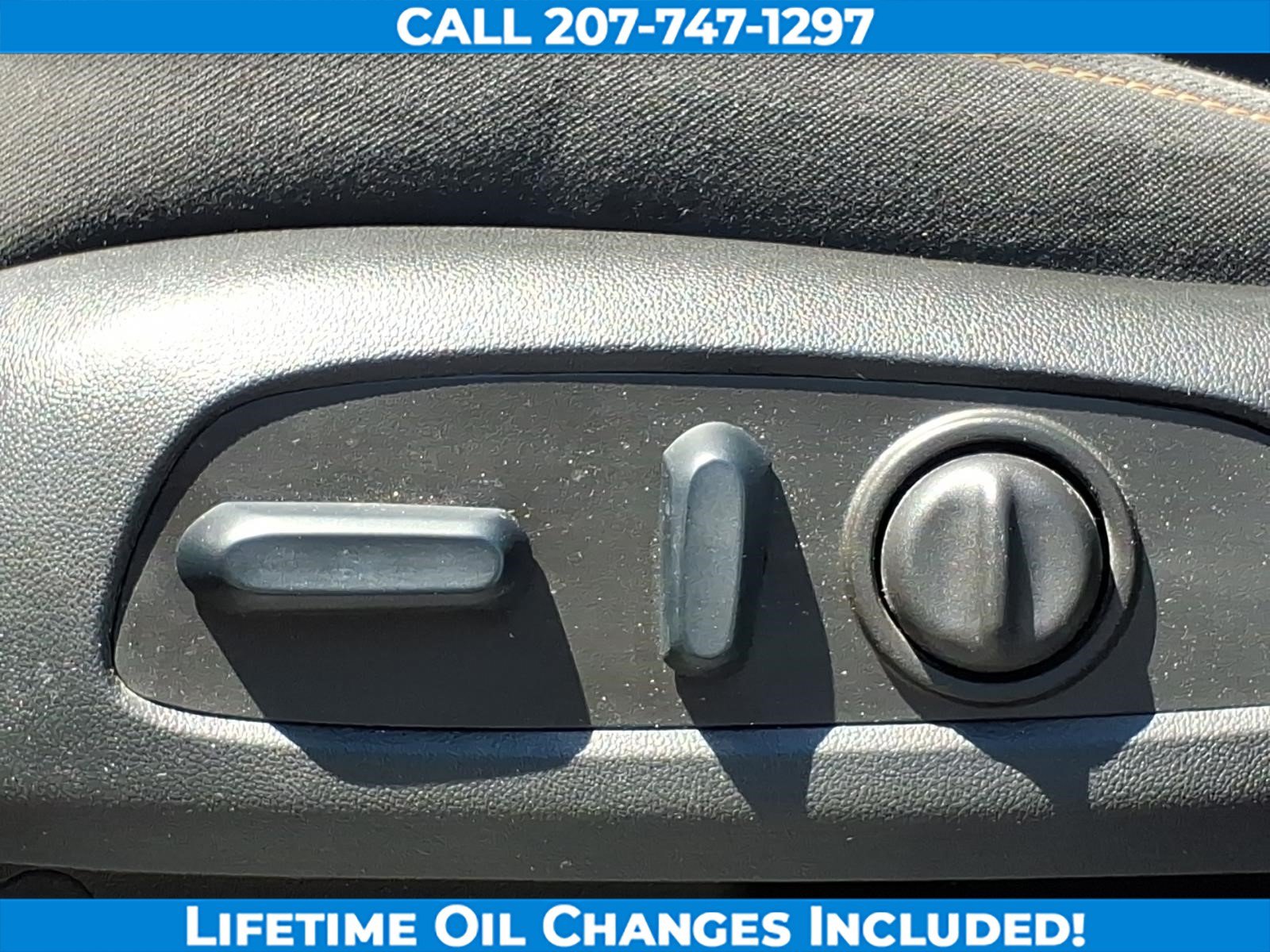 Used 2022 Chevrolet Equinox LT AWD/4WD image 12