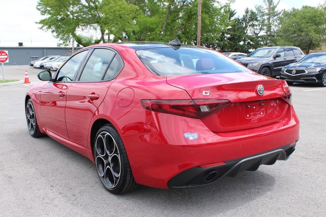 Used 2022 Alfa Romeo Giulia Veloce AWD/4WD image 35