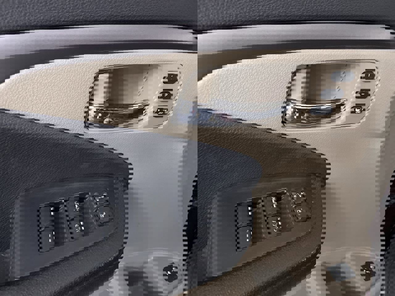 Used 2020 Honda Pilot EX-L image 11