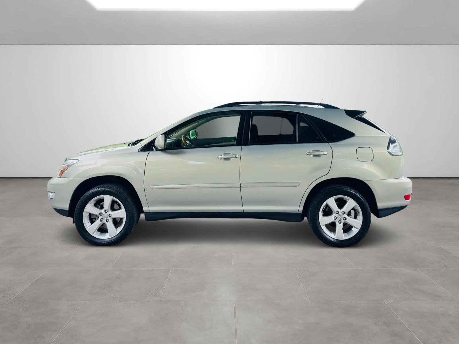 Used 2005 Lexus RX 330 AWD image 2