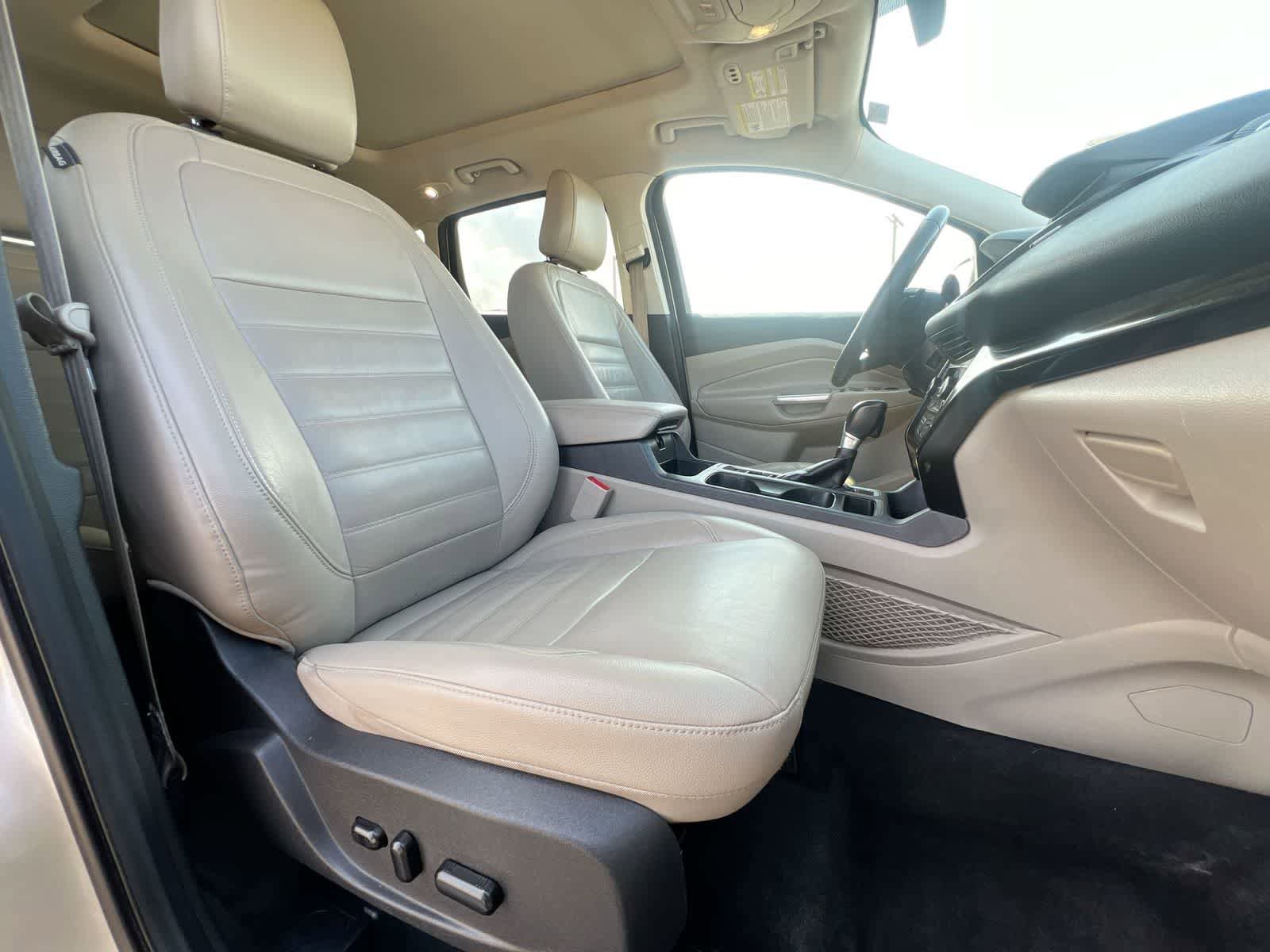 Used 2018 Ford Escape Titanium AWD/4WD image 21