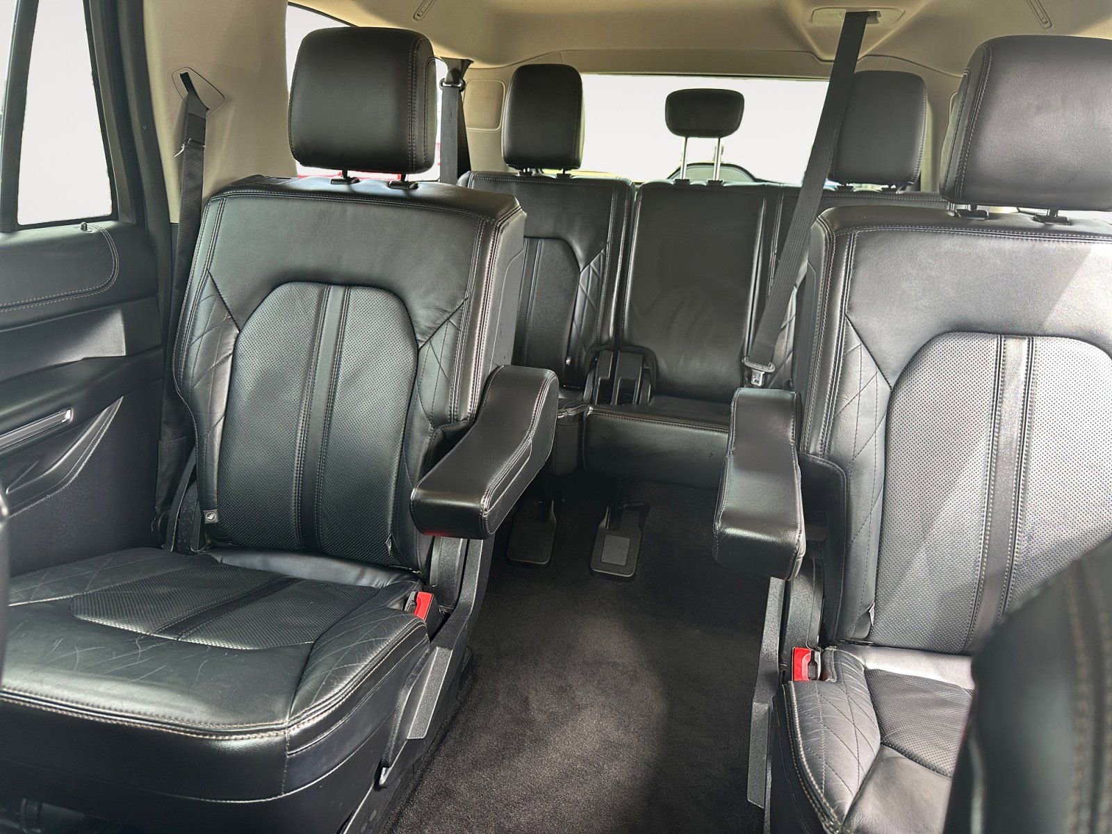 Used 2020 Ford Expedition Max Platinum AWD/4WD image 13