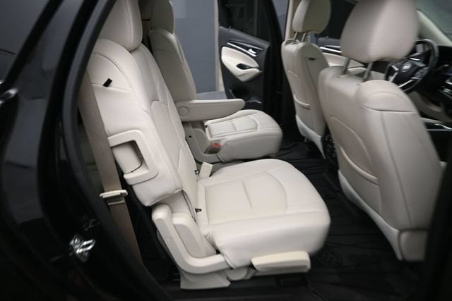 Used 2022 Buick Enclave Essence w/ Experience Buick Package FWD image 16