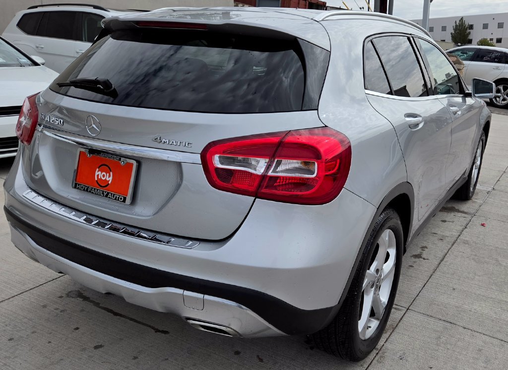 Used 2018 Mercedes-Benz GLA 250 4MATIC image 9