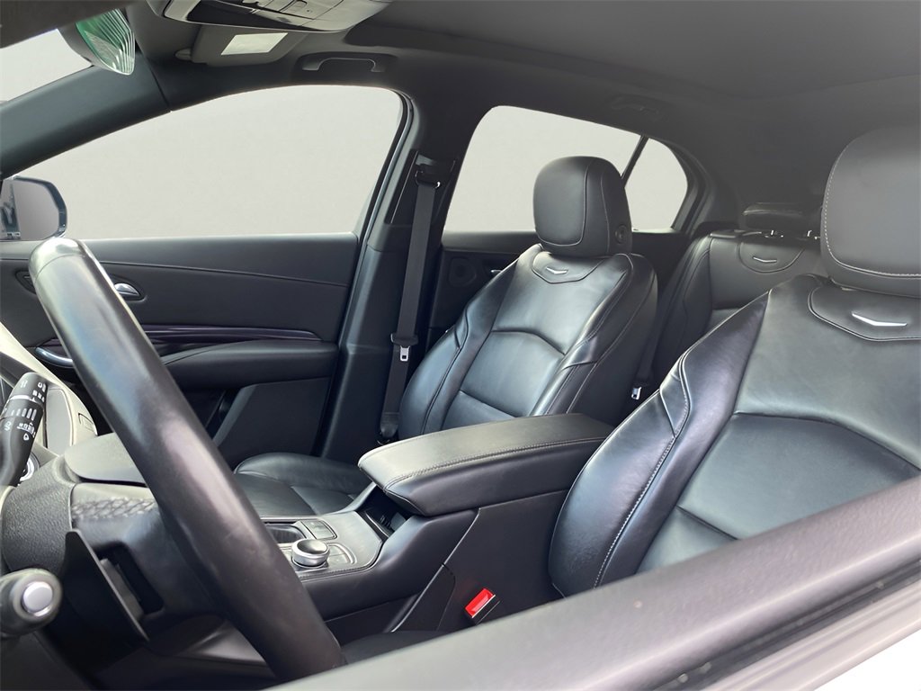 Certified 2023 Cadillac XT4 Luxury w/ Cold Weather Package image 14