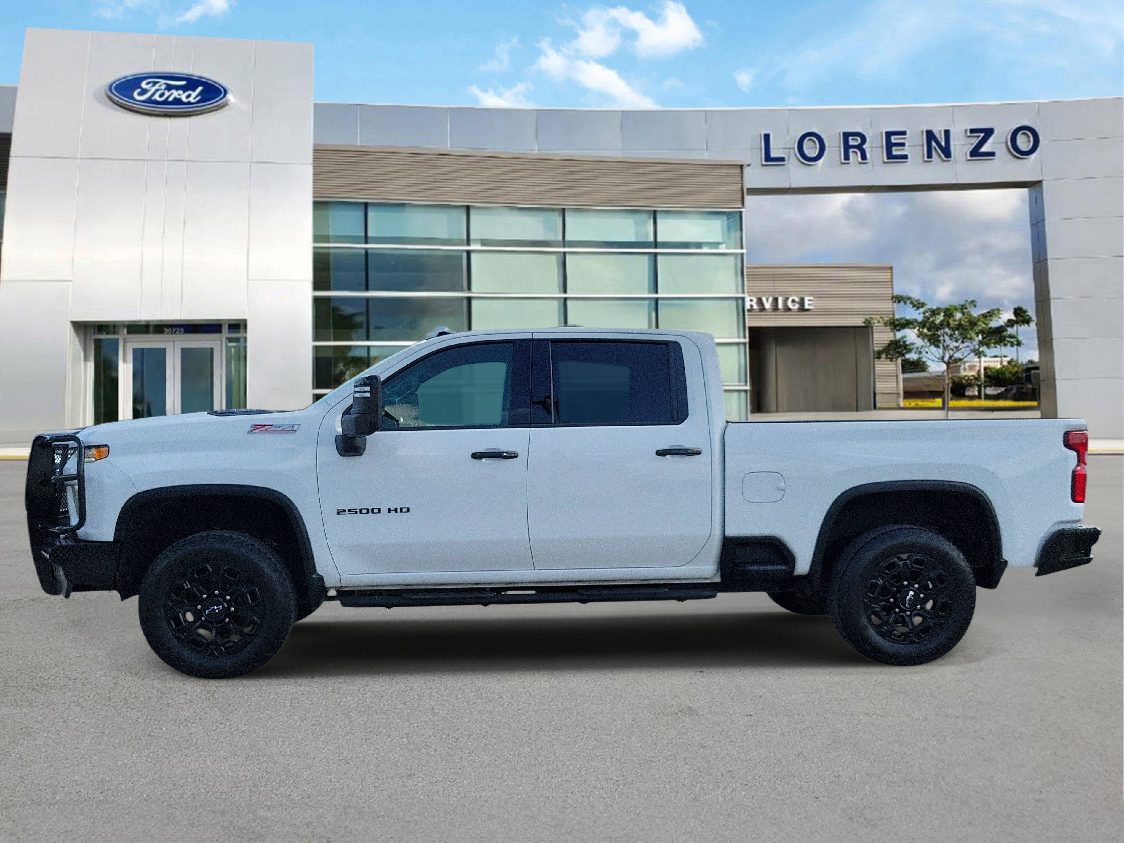 Used 2022 Chevrolet Silverado 2500 LTZ w/ LTZ Plus Package AWD/4WD image 8