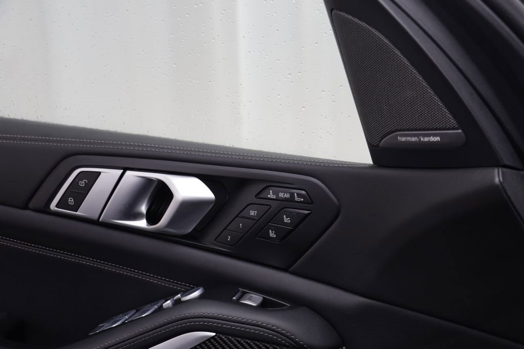 Certified 2024 BMW X7 M60i w/ Executive Package image 7