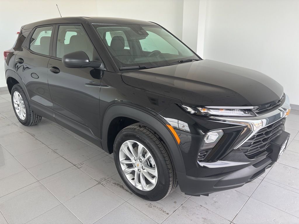New 2026 Chevrolet TrailBlazer LS AWD/4WD image 3