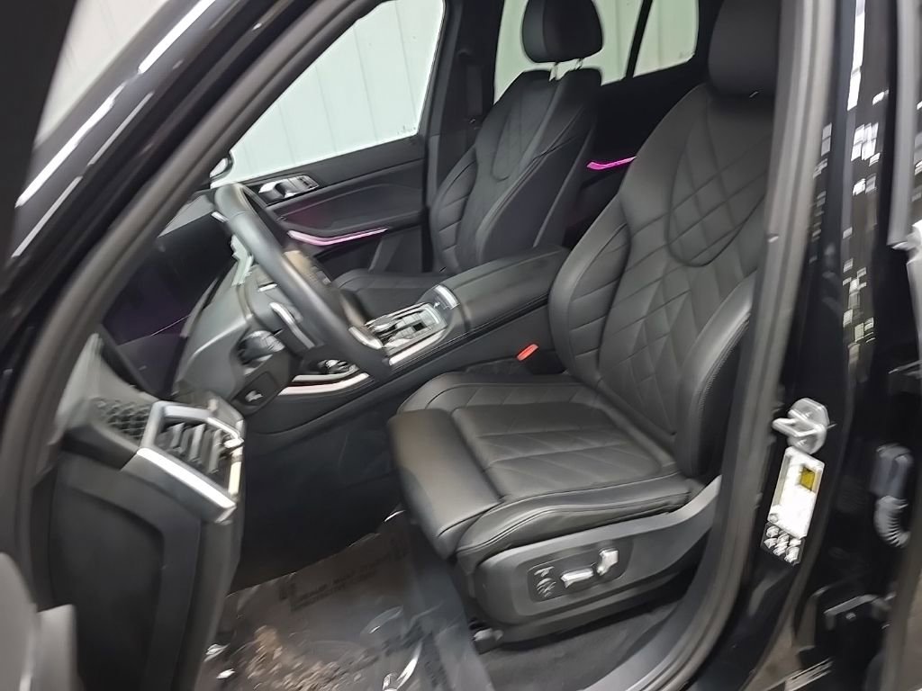 Used 2025 BMW X5 xDrive40i w/ Premium Package image 34