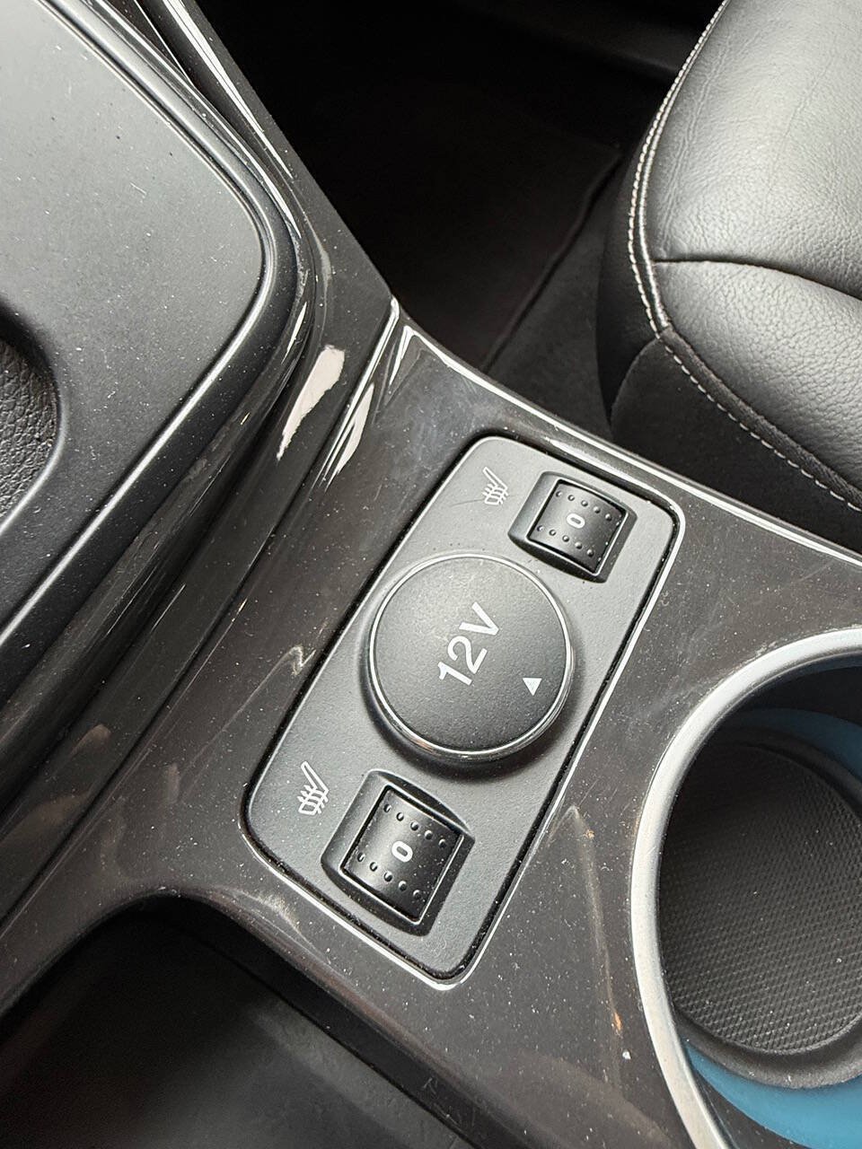 Used 2016 Ford Escape Titanium AWD/4WD image 33