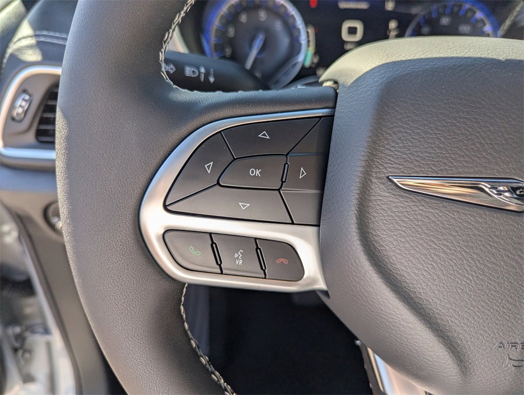 New 2026 Chrysler Pacifica Limited image 22