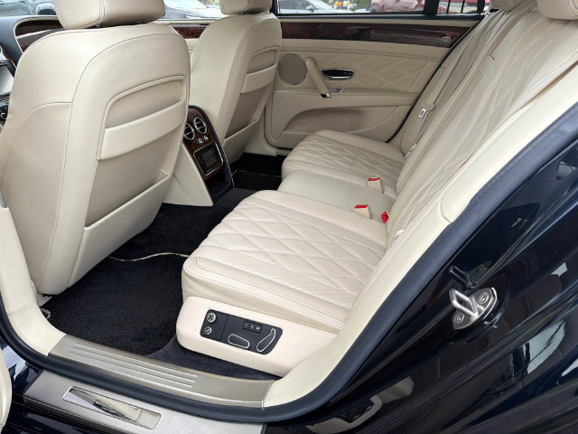 Used 2014 Bentley Flying Spur W12 AWD/4WD image 21