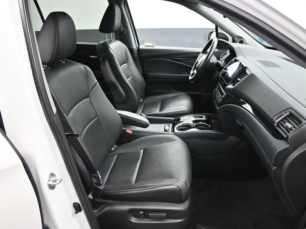 Certified 2022 Honda Pilot Touring image 29