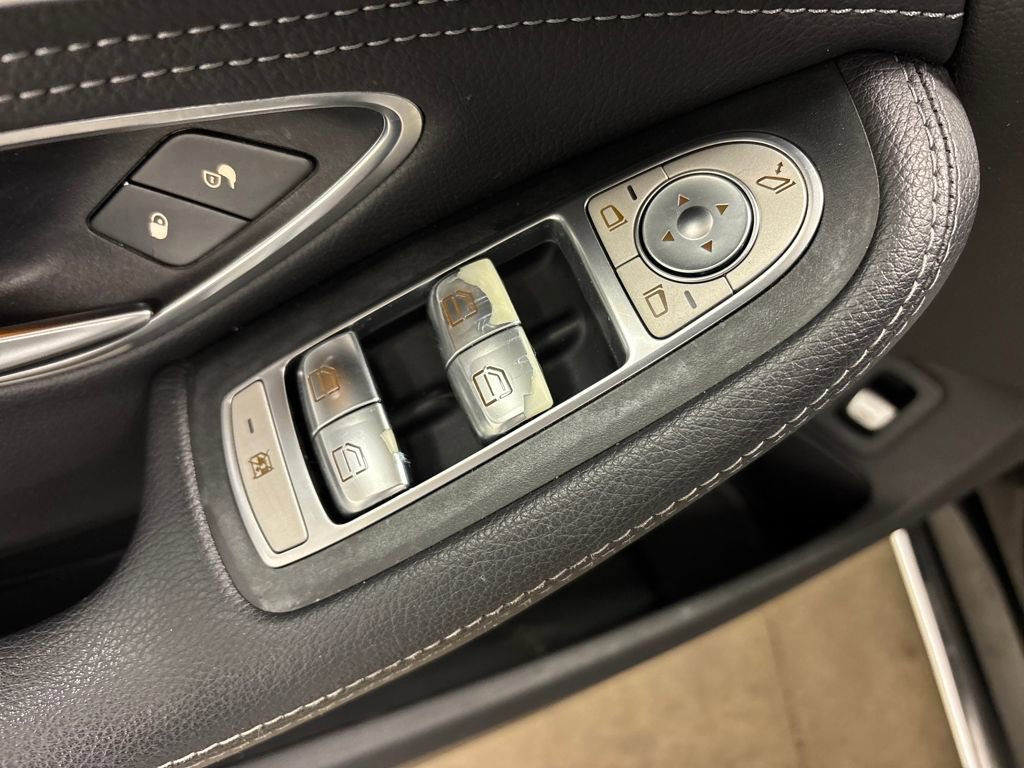 Used 2016 Mercedes-Benz C 300 Sedan image 21