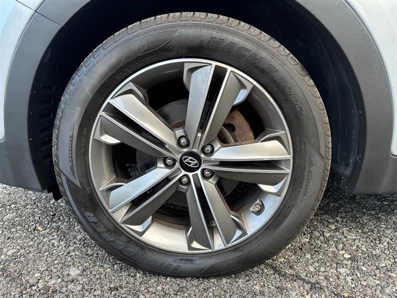 Used 2013 Hyundai Santa Fe Limited AWD/4WD image 12
