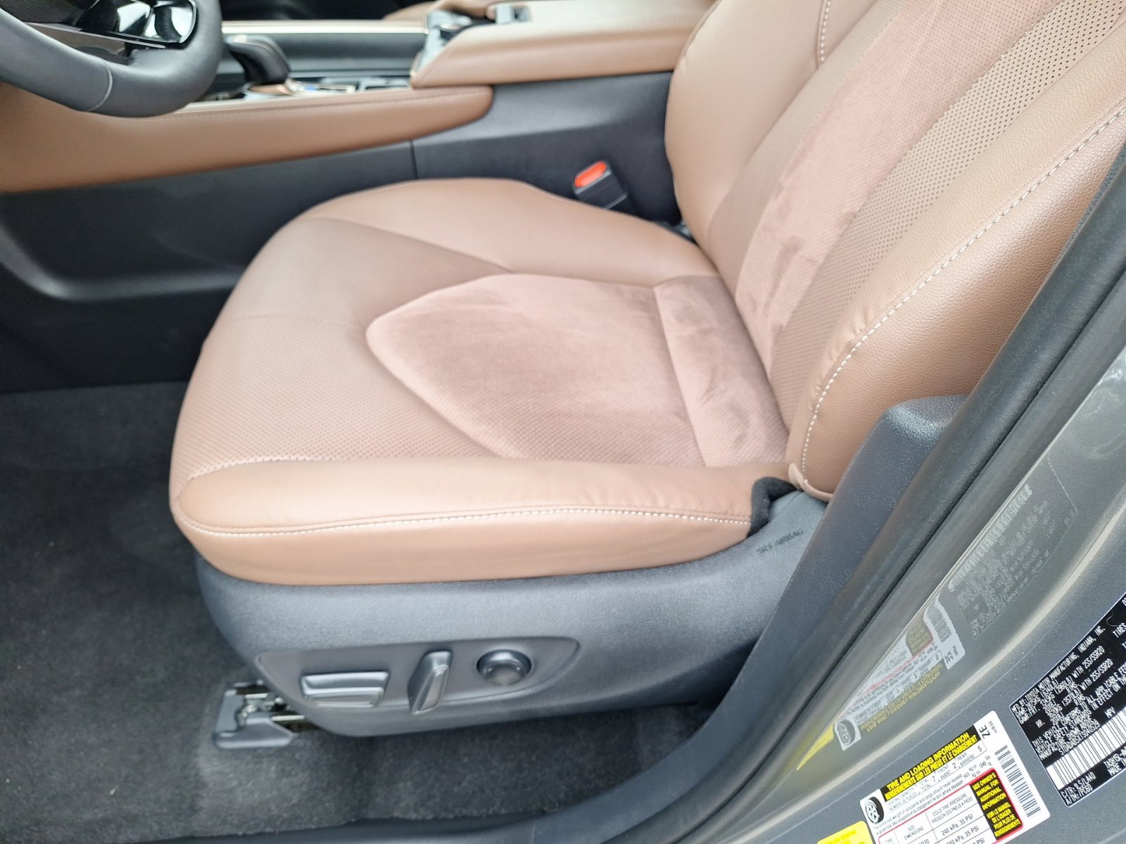 Used 2026 Toyota Grand Highlander AWD Hybrid image 16
