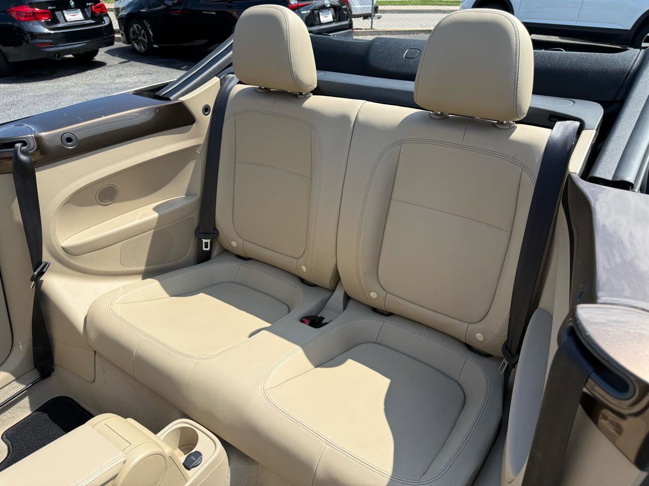 Used 2013 Volkswagen Beetle TDI FWD image 4