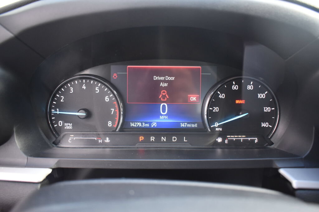 Used 2024 Ford Explorer XLT w/ Equipment Group 202A AWD/4WD image 10