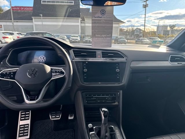 Certified 2024 Volkswagen Tiguan SE R-Line image 16
