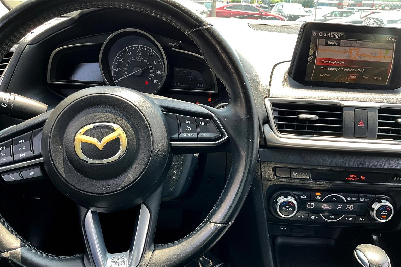 Used 2018 MAZDA MAZDA3 Touring FWD image 13