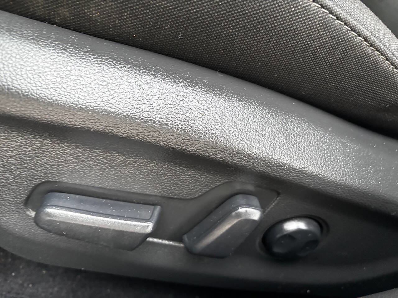 Used 2017 Hyundai Elantra Value Edition image 14