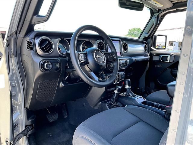 Used 2023 Jeep Wrangler Unlimited Sport AWD/4WD image 8