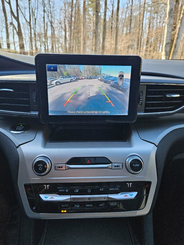 Used 2021 Ford Explorer XLT w/ Equipment Group 202A image 43