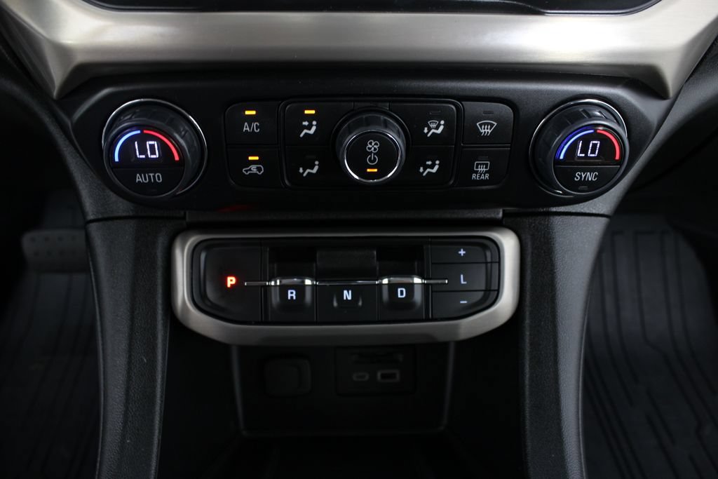 Used 2023 GMC Acadia Denali w/ Denali Ultimate Package FWD image 8