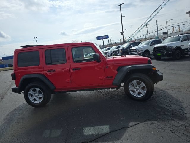 Used 2023 Jeep Wrangler Unlimited Sport w/ Sun And Sound Package AWD/4WD image 9