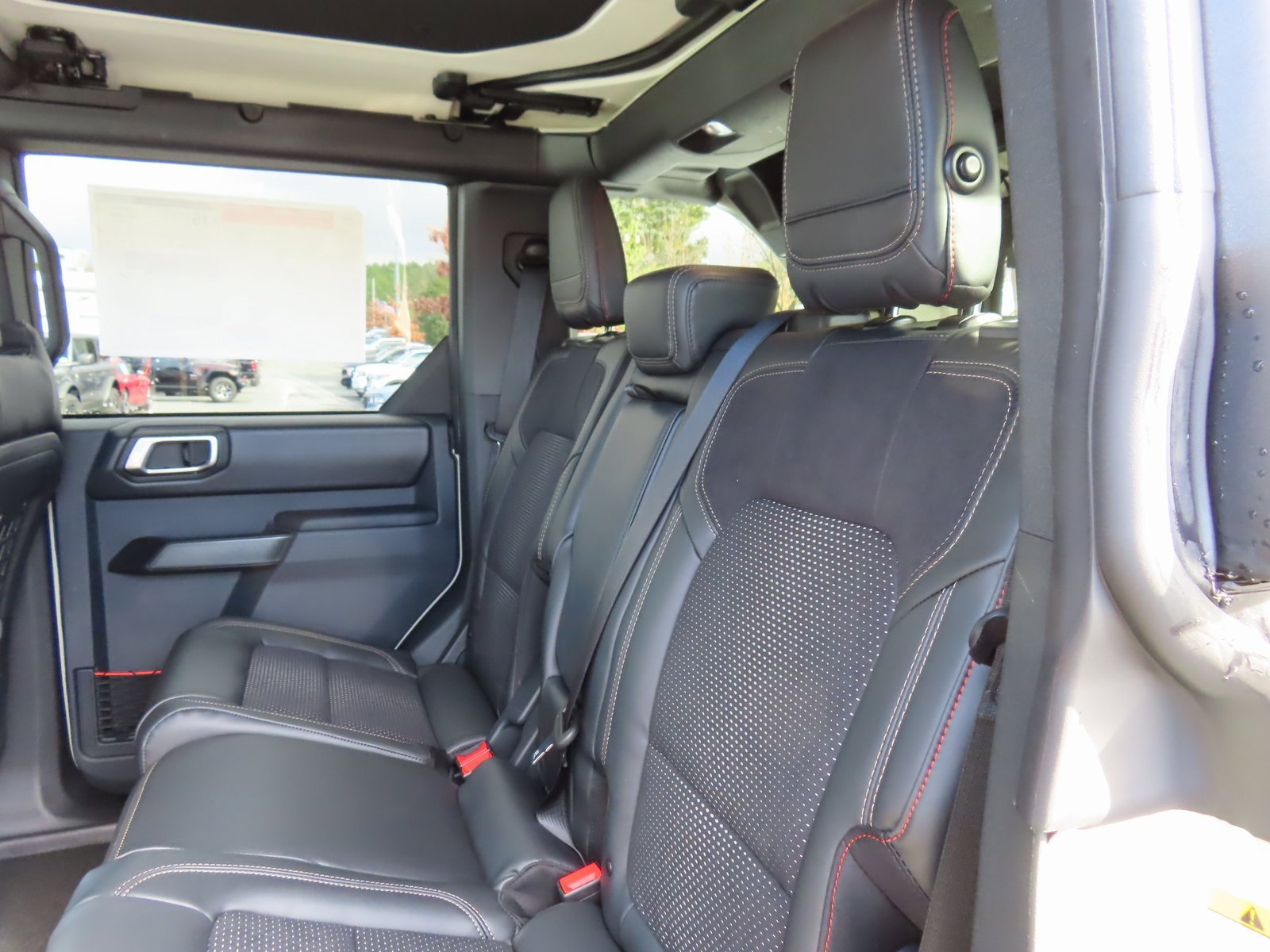 New 2025 Ford Bronco Raptor image 24