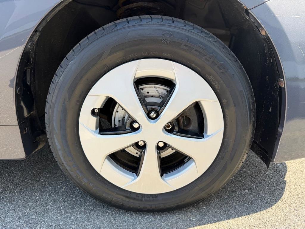 Used 2014 Toyota Prius Two image 13