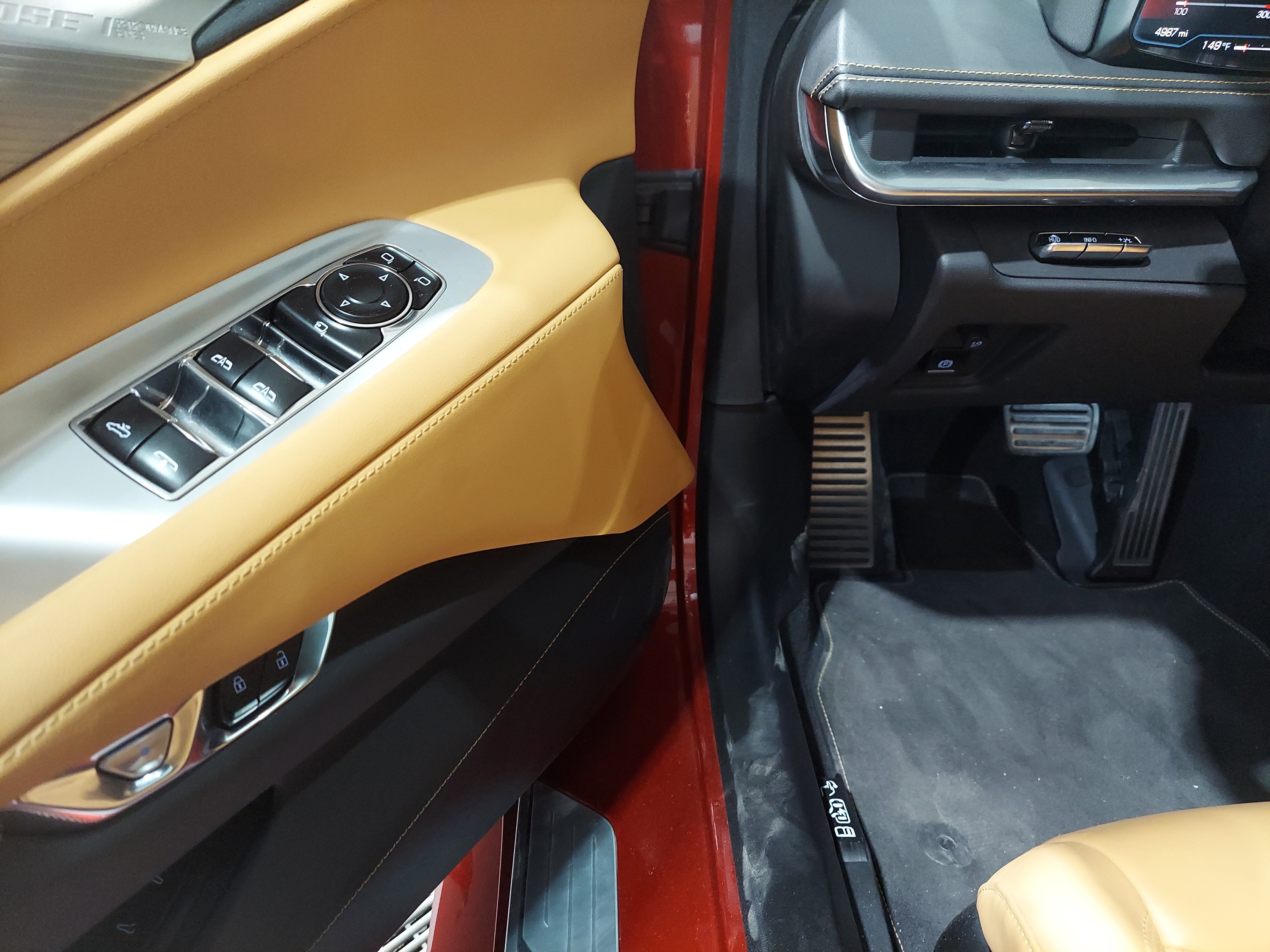 Used 2023 Chevrolet Corvette Stingray Preferred Conv w/ 2LT image 17