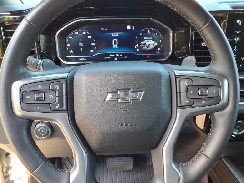 Certified 2023 Chevrolet Silverado 1500 LT Trail Boss w/ LPO, Dark Essentials Package AWD/4WD image 10