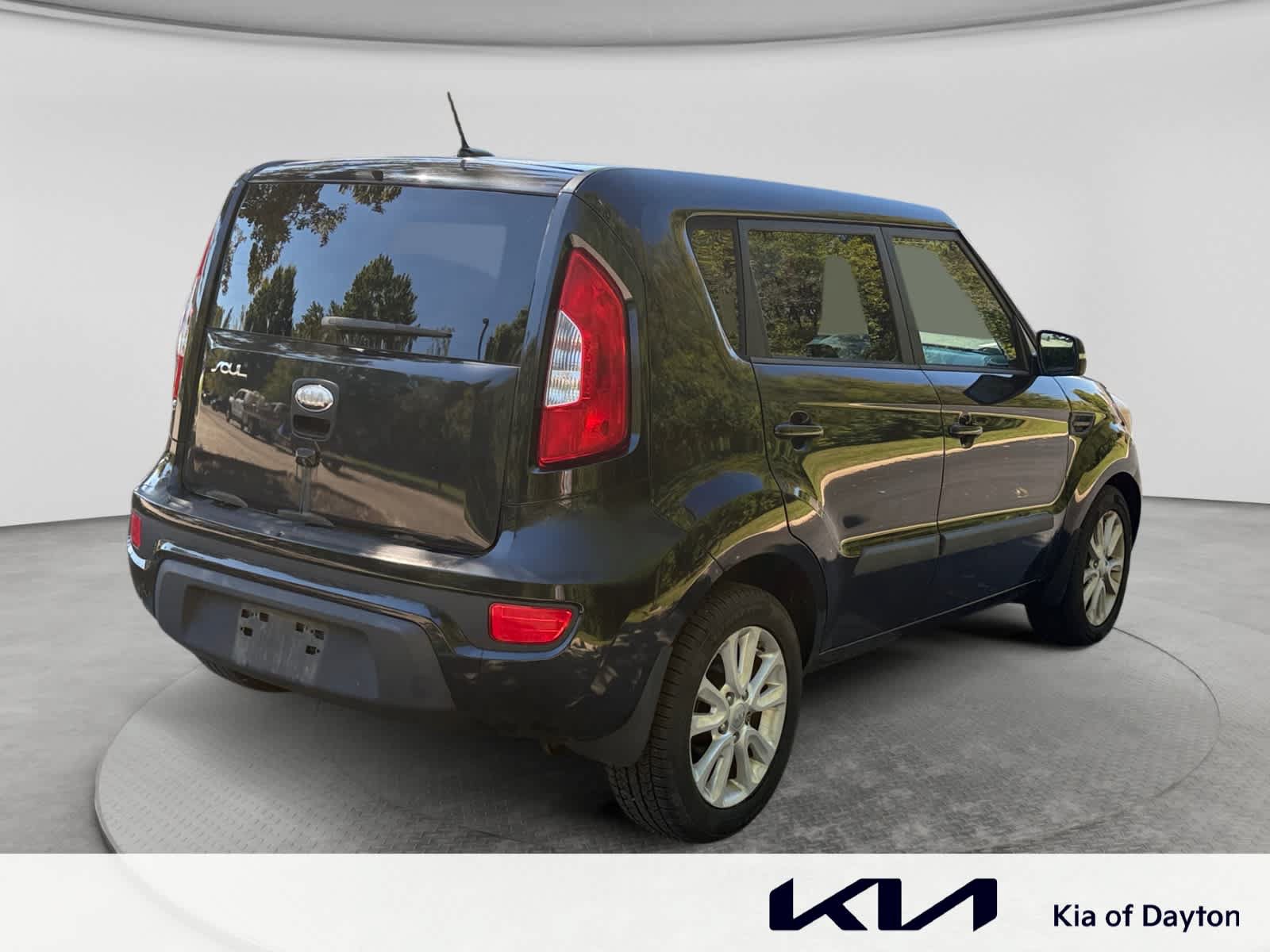 Used 2013 Kia Soul + w/ Audio Pkg FWD image 5