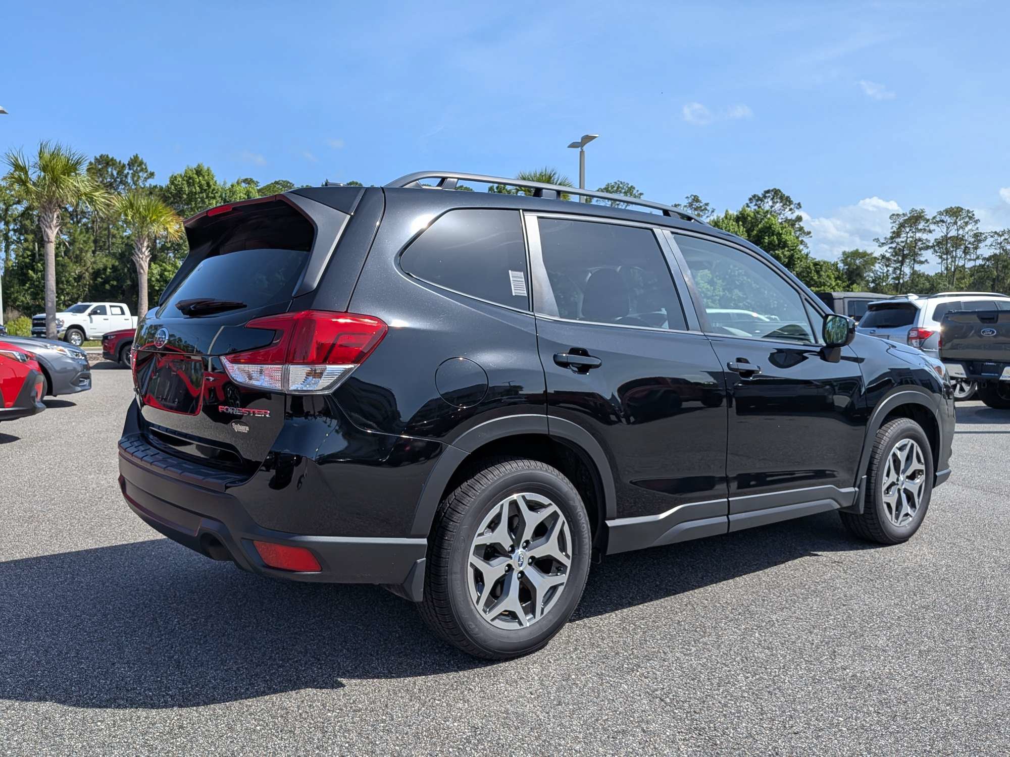 Certified 2023 Subaru Forester Premium AWD/4WD image 4