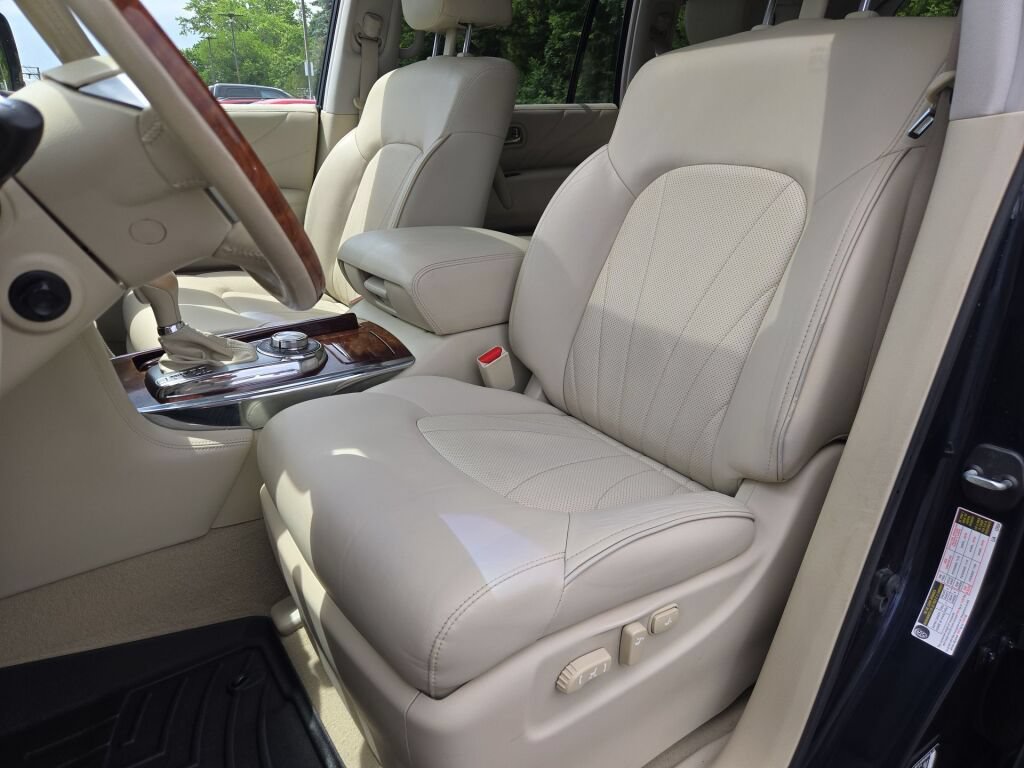 Used 2015 INFINITI QX80 4WD w/ Deluxe Technology Package image 24