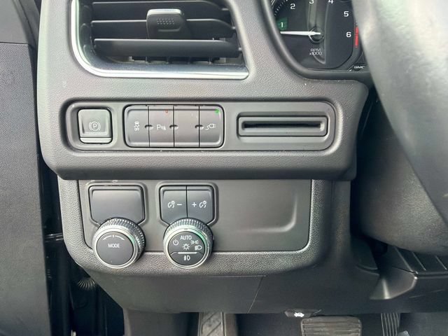 Used 2021 GMC Yukon SLE RWD image 30