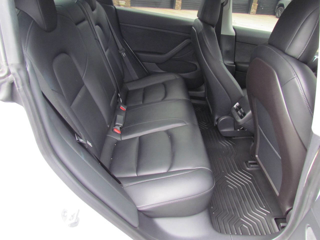 Used 2021 Tesla Model 3 Long Range image 16