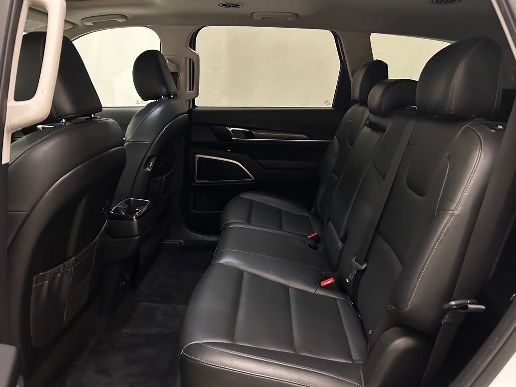 Used 2020 Kia Telluride S w/ S 8 Passenger Seating Package AWD/4WD image 14